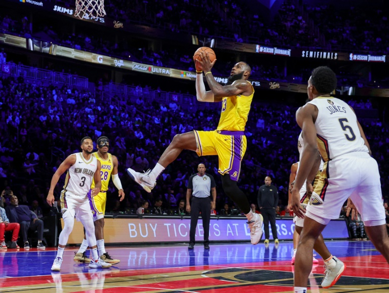 King' James And Lakers Battle Haliburton's Pacers For First NBA Cup |  Barron's