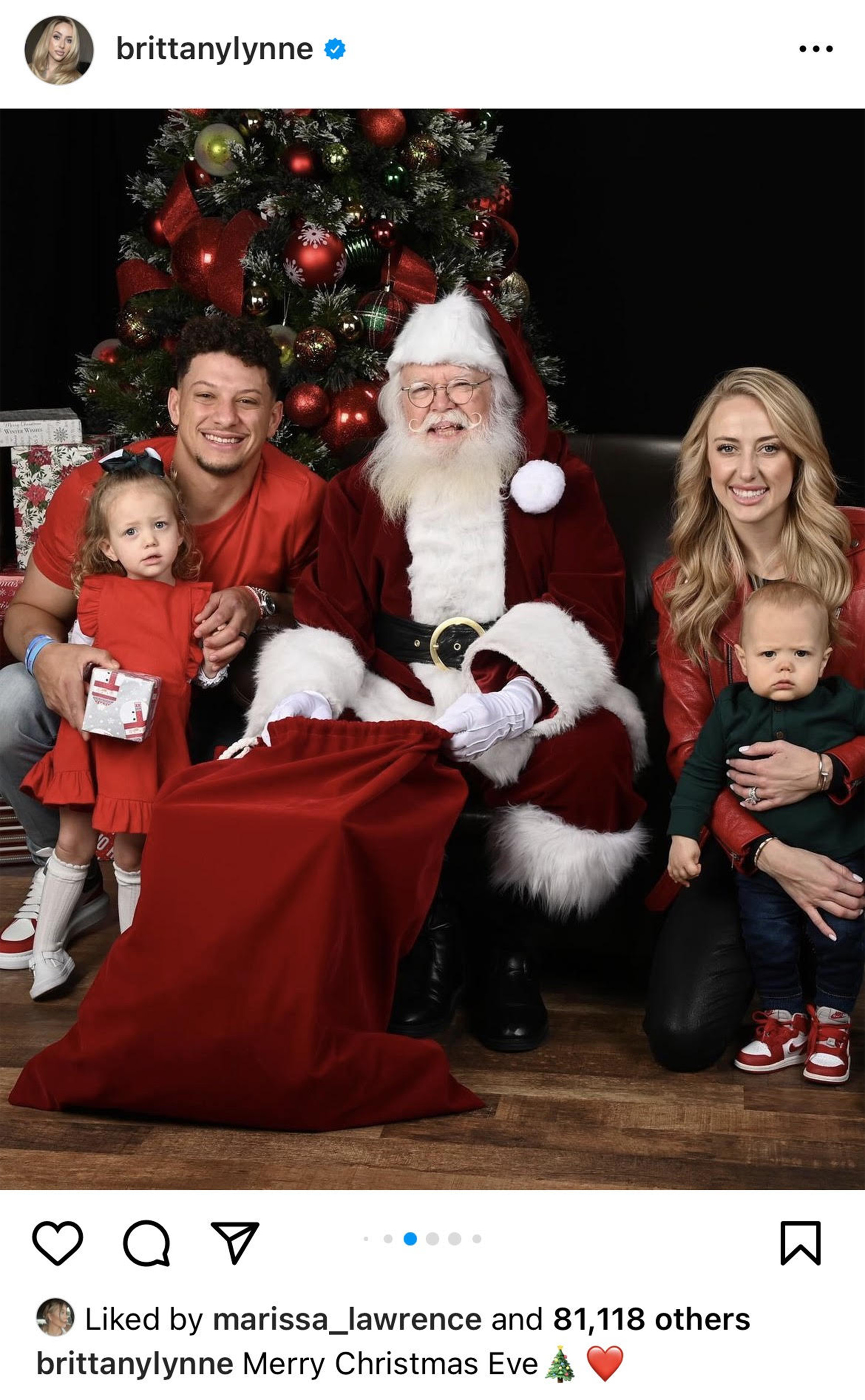 Santa Claus joined the Mahomes family as they got into the holiday spirit.