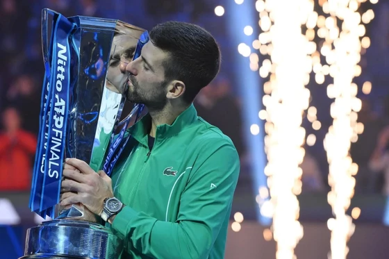 Djokovic giành ATP Finals thứ 7