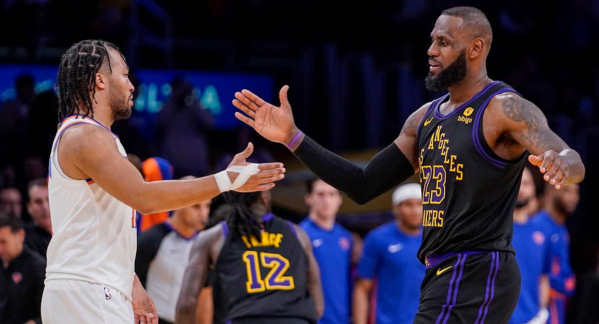 New York Knicks beat LA Lakers; LeBron James triple double