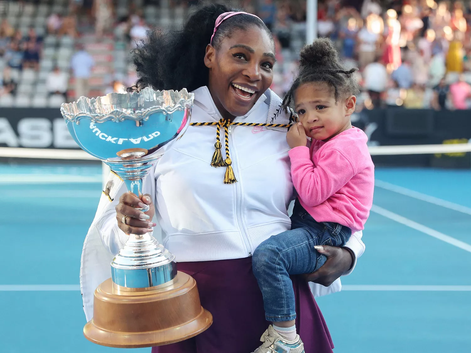 Serena Williams and Alexis Olympia during the Auckland Classic tennis tournament in 2020