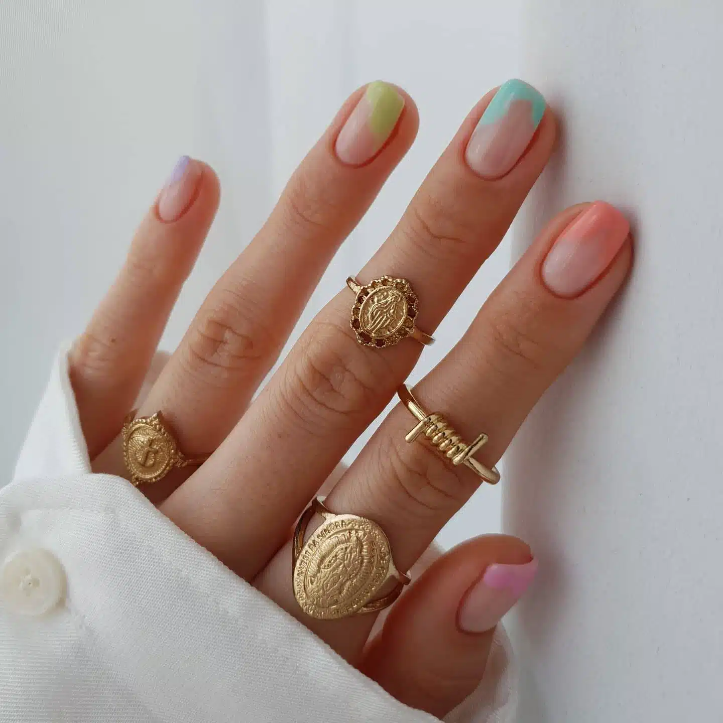 30 Chic Pastel Nail Designs To Look Pretty All Year Round - 221