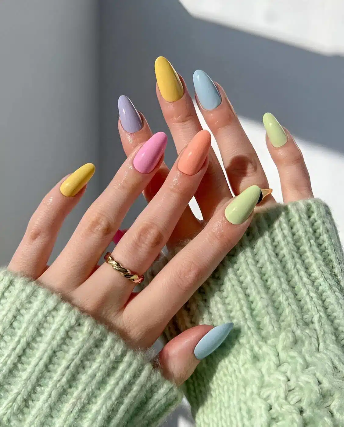 30 Chic Pastel Nail Designs To Look Pretty All Year Round - 241