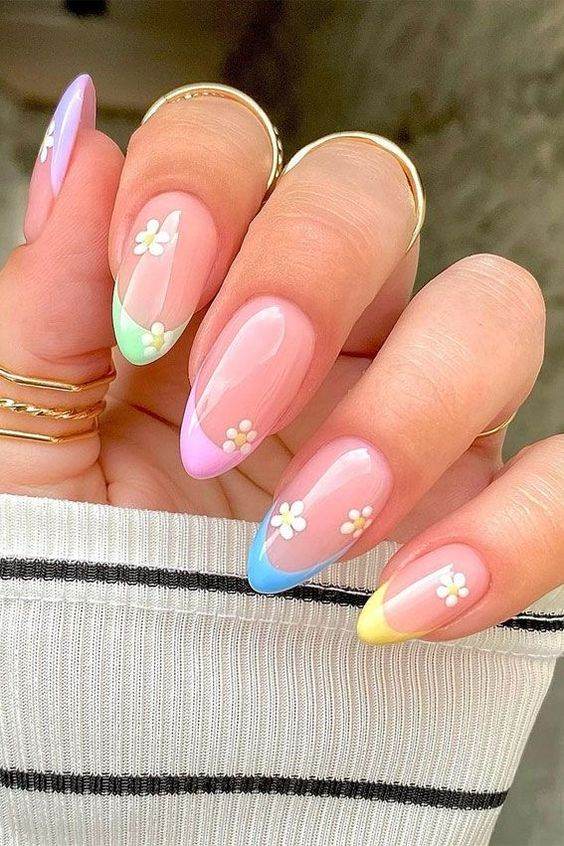30 Chic Pastel Nail Designs To Look Pretty All Year Round - 203