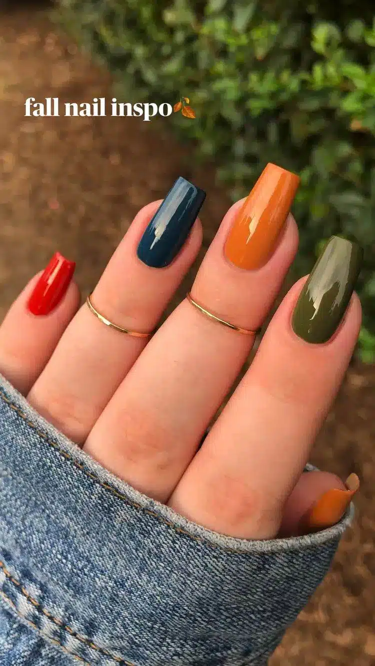 30 Easy-To-Copy Fall Manicure Looks - 197