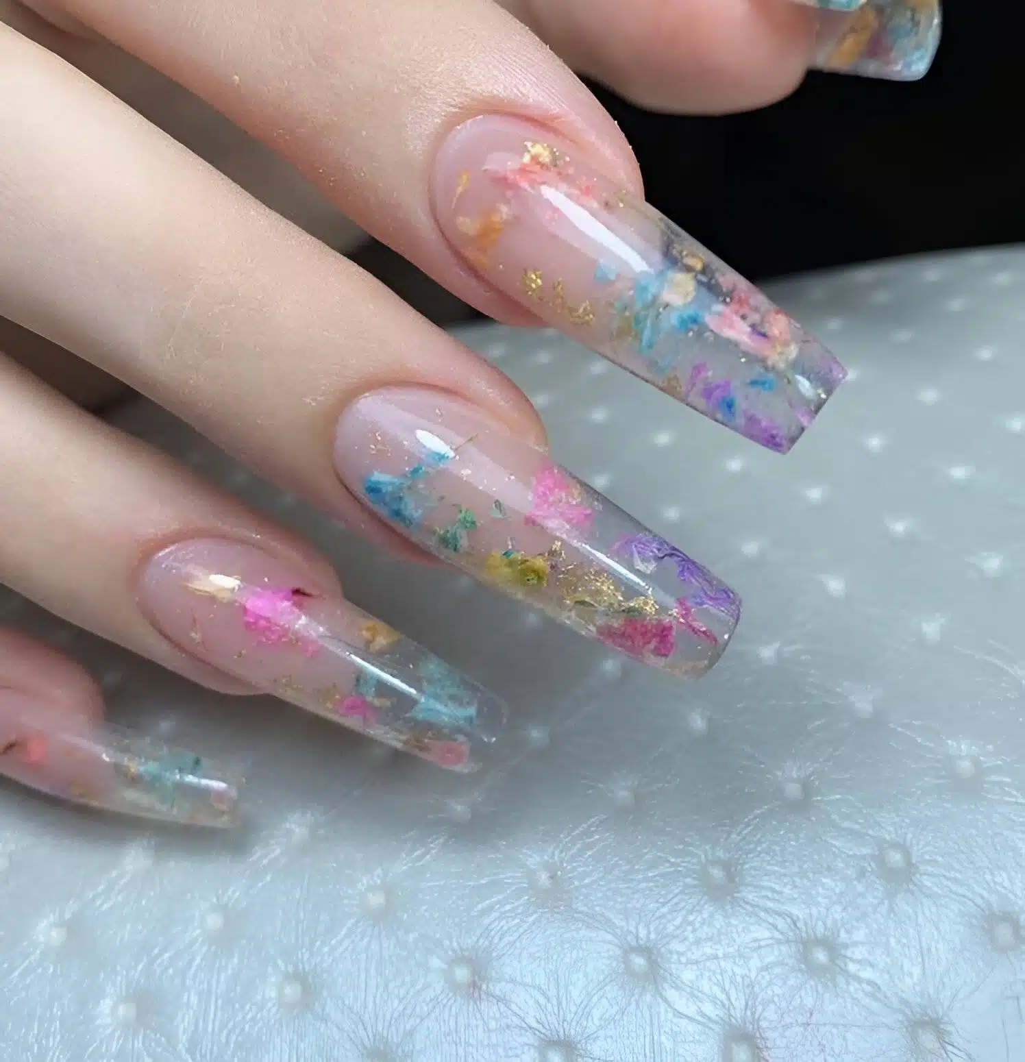 30 Gorgeous Clear Glass Nail Ideas You Can DIY At Home - 213