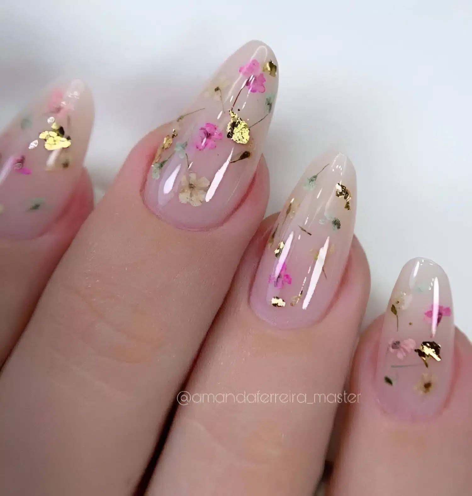 30 Gorgeous Clear Glass Nail Ideas You Can DIY At Home - 195