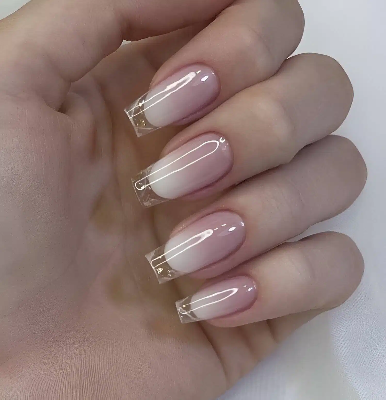 30 Gorgeous Clear Glass Nail Ideas You Can DIY At Home - 203