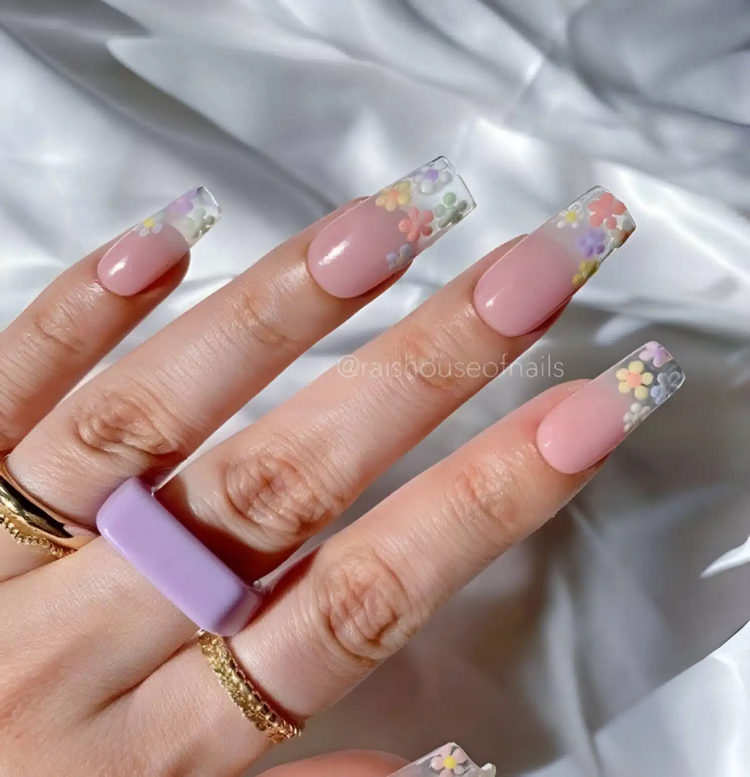 30 Gorgeous Clear Glass Nail Ideas You Can DIY At Home - 205