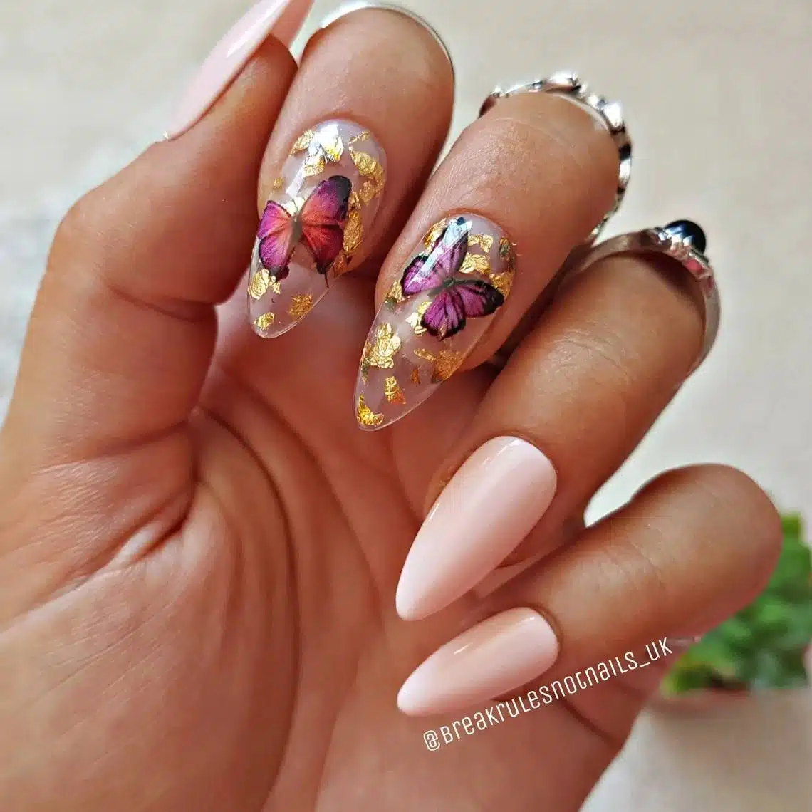 30 Gorgeous Clear Glass Nail Ideas You Can DIY At Home - 207