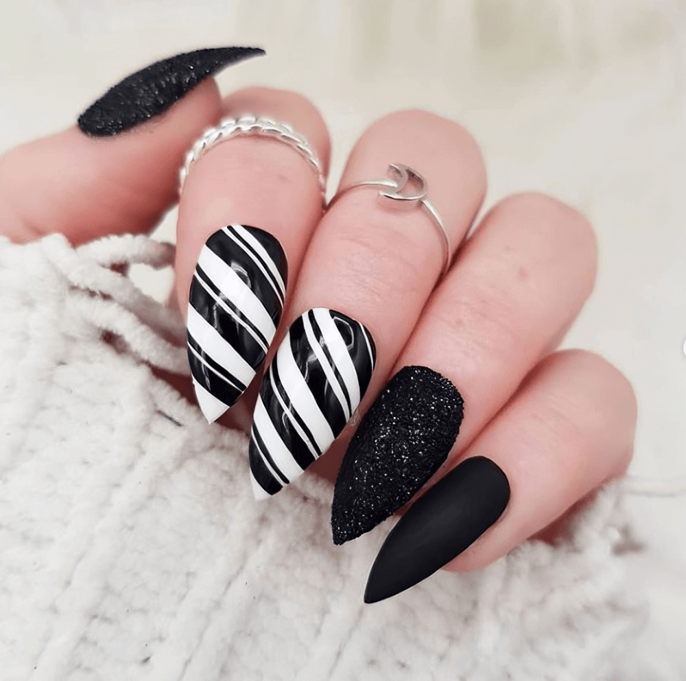 30 Gorgeous Mountain Peak Nails For Charming Girls - 211