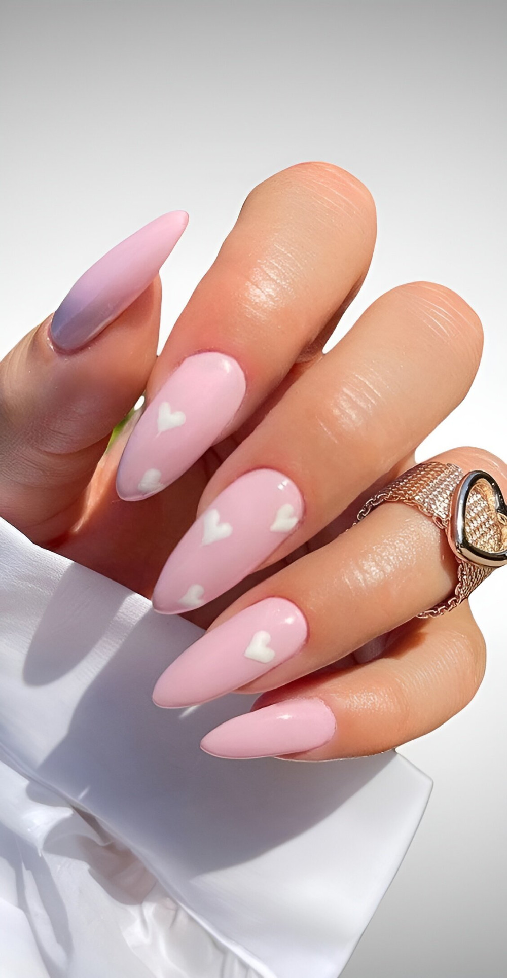30 Irresistible Viva Magenta Manicures You Will Want To Wear All Year - 231