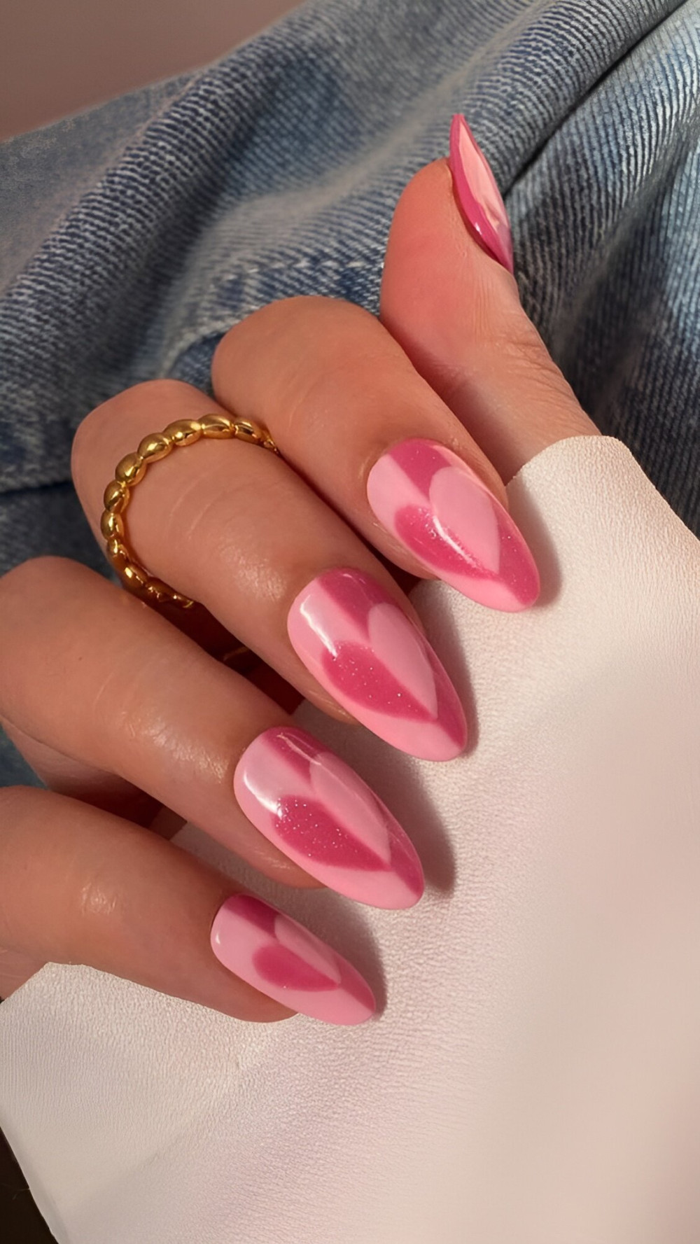 30 Irresistible Viva Magenta Manicures You Will Want To Wear All Year - 235