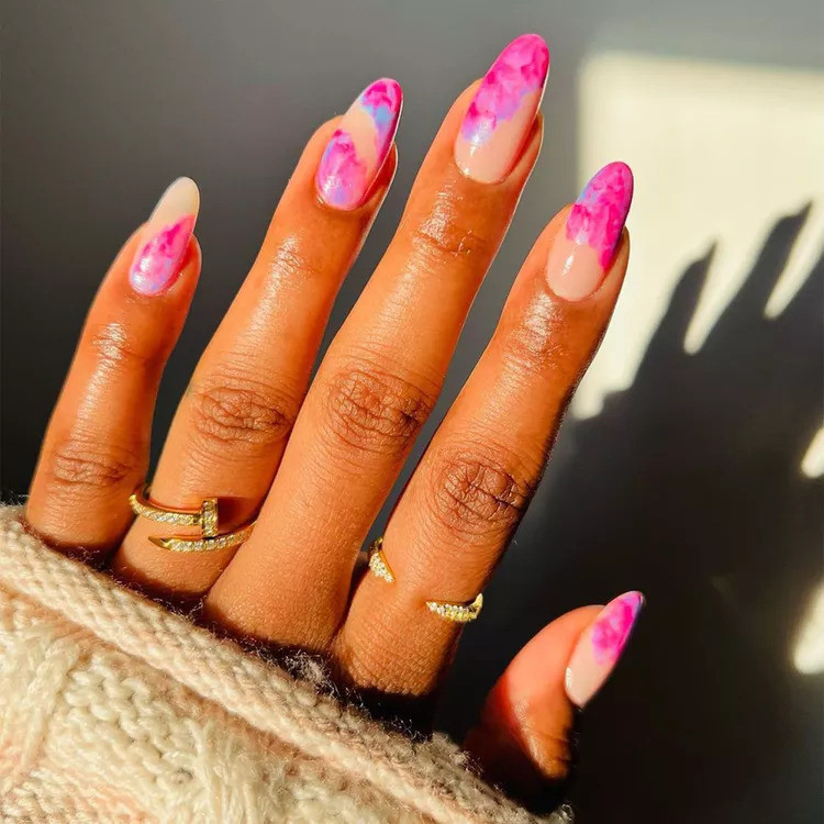 30 Irresistible Viva Magenta Manicures You Will Want To Wear All Year - 205
