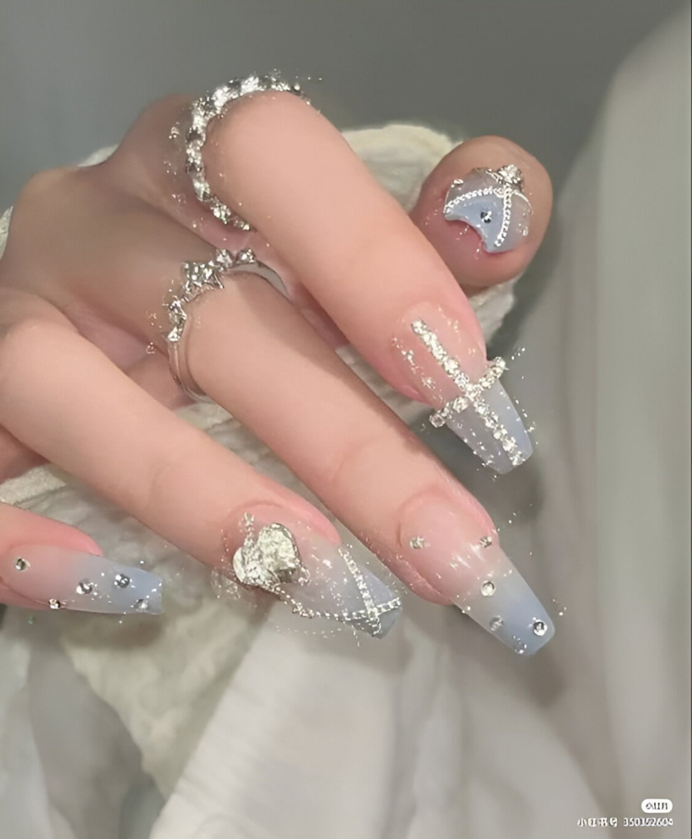 35 Gorgeous Clear Crystal Nails That Are Lovely As Cinderella’s Glass Slippers - 245