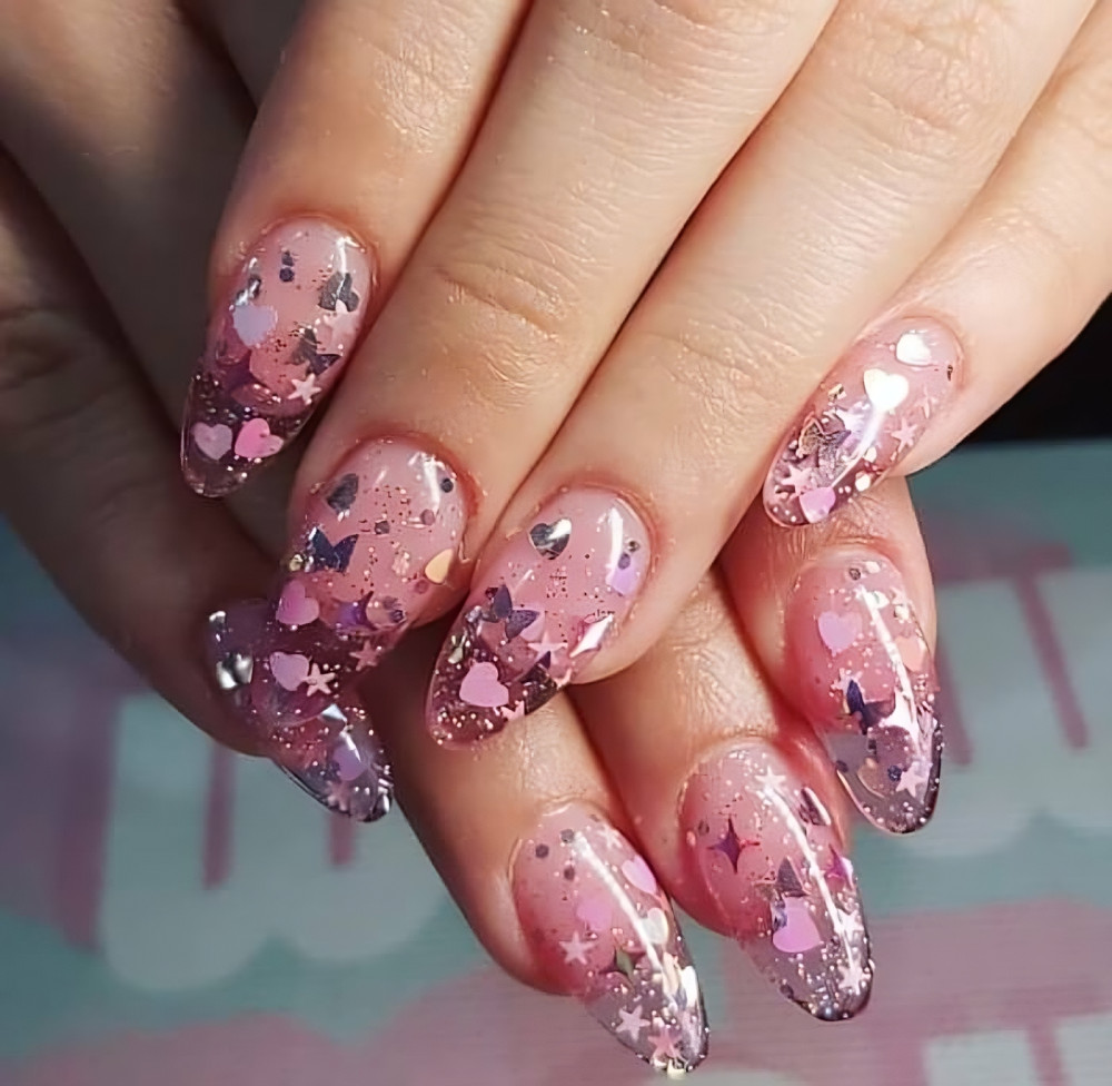 35 Gorgeous Clear Crystal Nails That Are Lovely As Cinderella’s Glass Slippers - 217