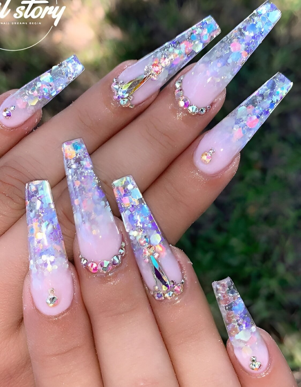 35 Gorgeous Clear Crystal Nails That Are Lovely As Cinderella’s Glass Slippers - 259