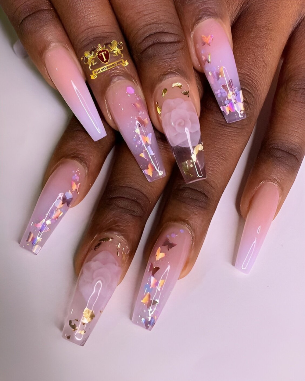 35 Gorgeous Clear Crystal Nails That Are Lovely As Cinderella’s Glass Slippers - 273