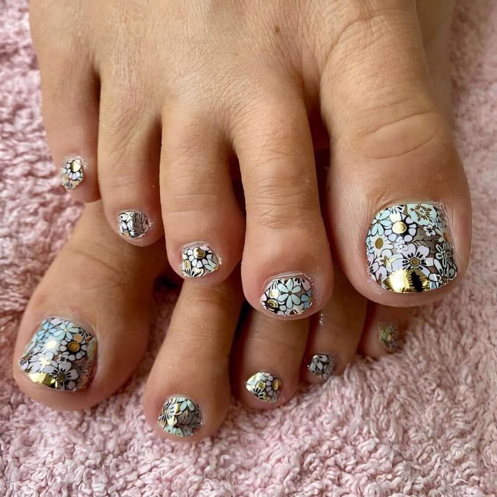 40 Pedicure Designs That You Need In Your Life Right Now - 267