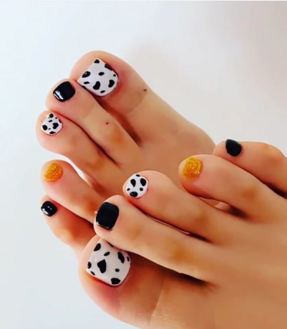 40 Pedicure Designs That You Need In Your Life Right Now - 299