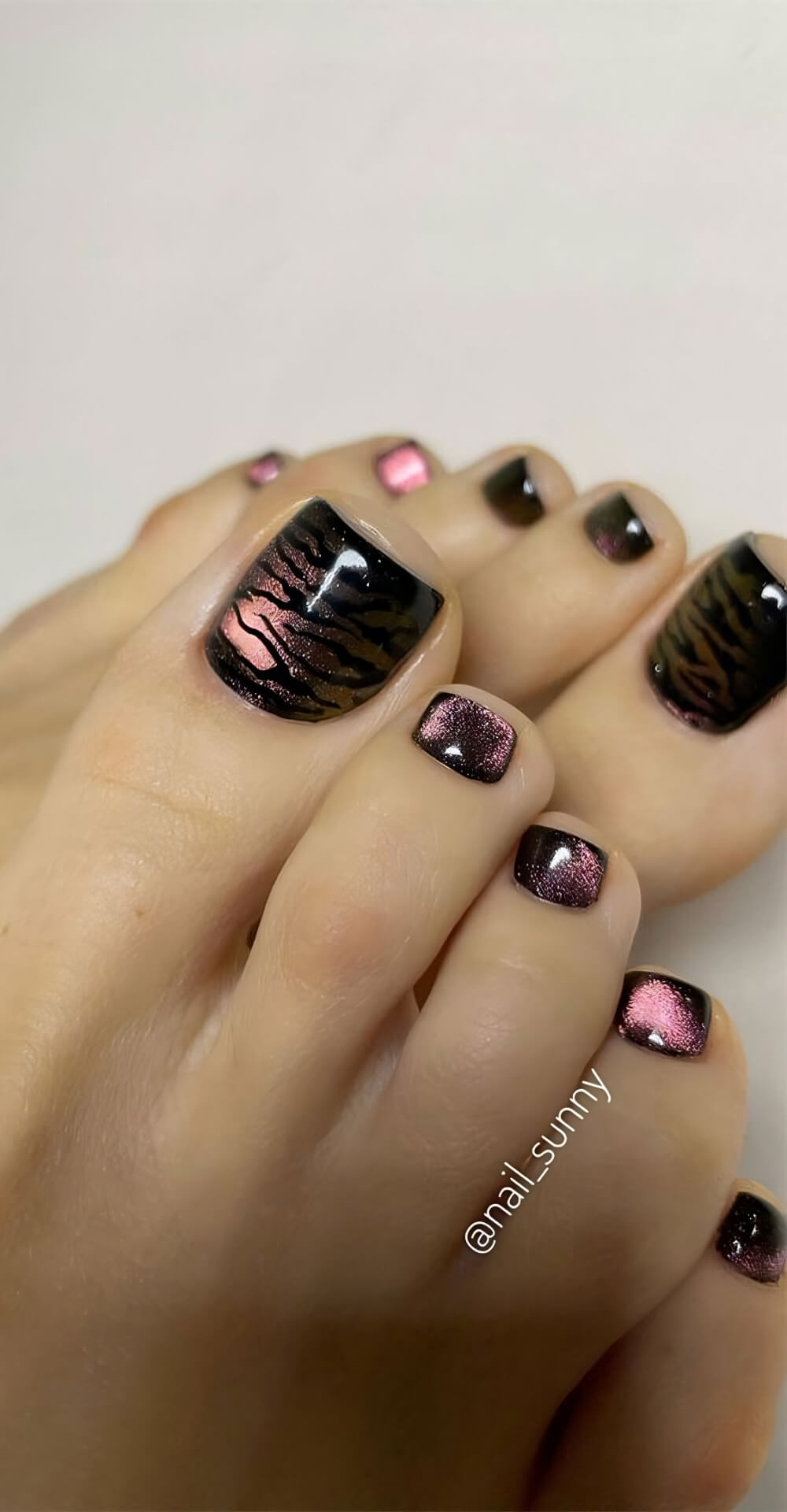 40 Pedicure Designs That You Need In Your Life Right Now - 319