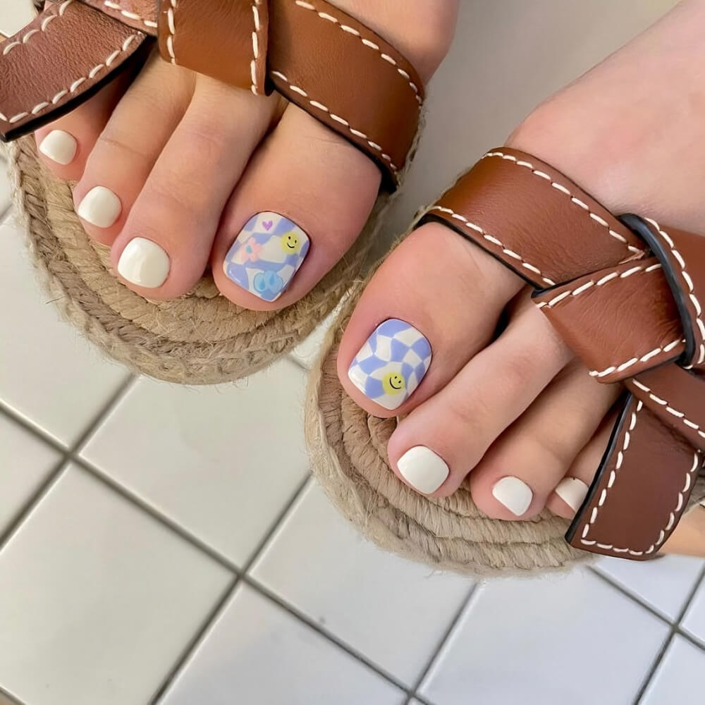 40 Pedicure Designs That You Need In Your Life Right Now - 255