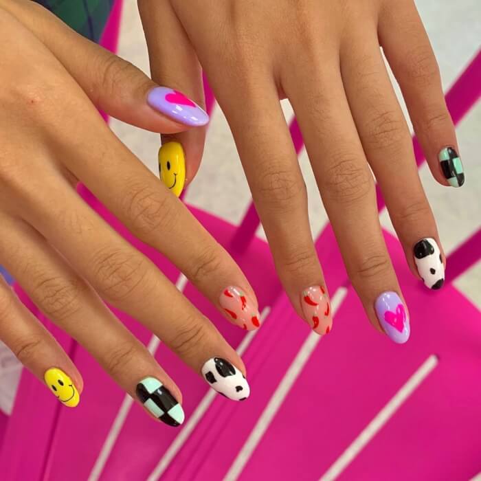 Get You In Mood Now With 20 "Pic and Mix" Manicures - 163