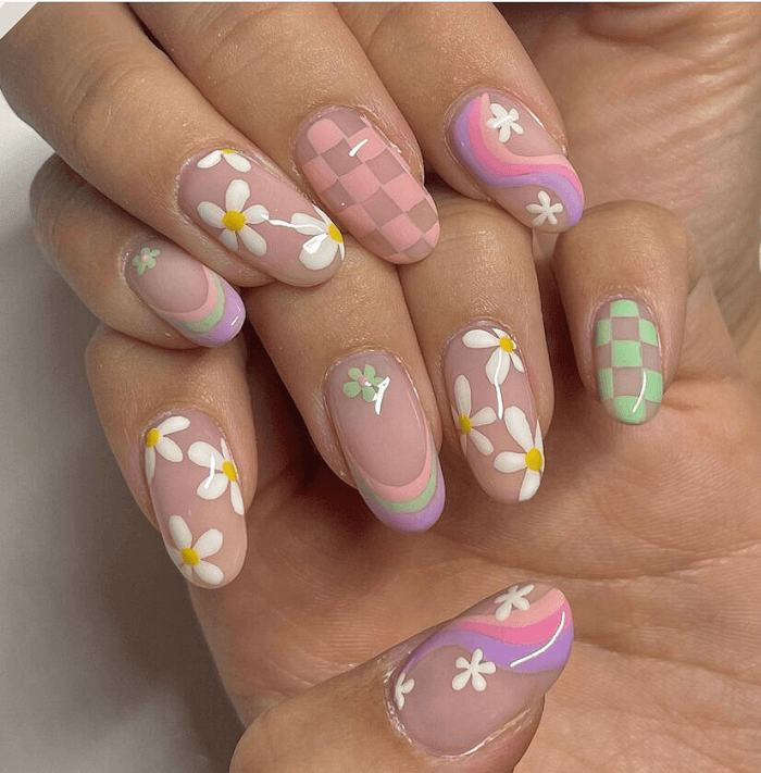 Get You In Mood Now With 20 "Pic and Mix" Manicures - 131
