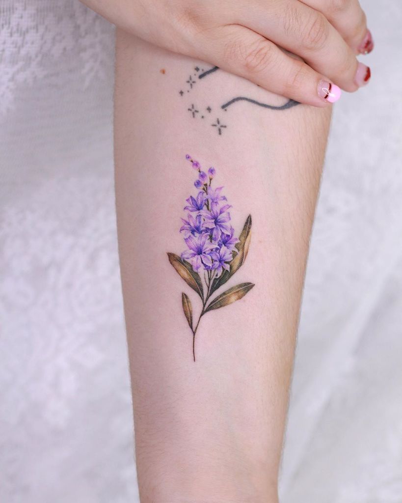 Lilac Tattoo 41