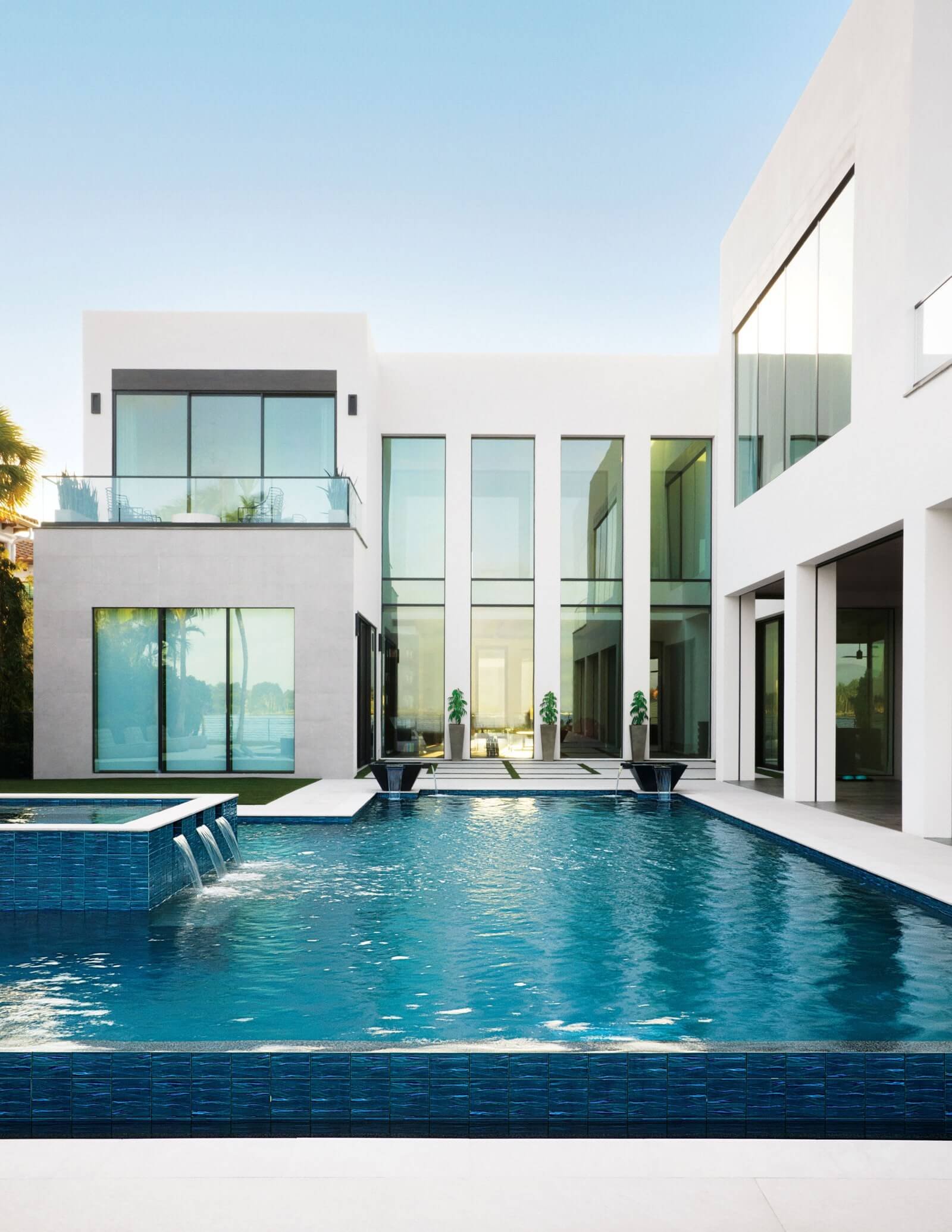 Infinite pool at Serena Williams estate in Florida