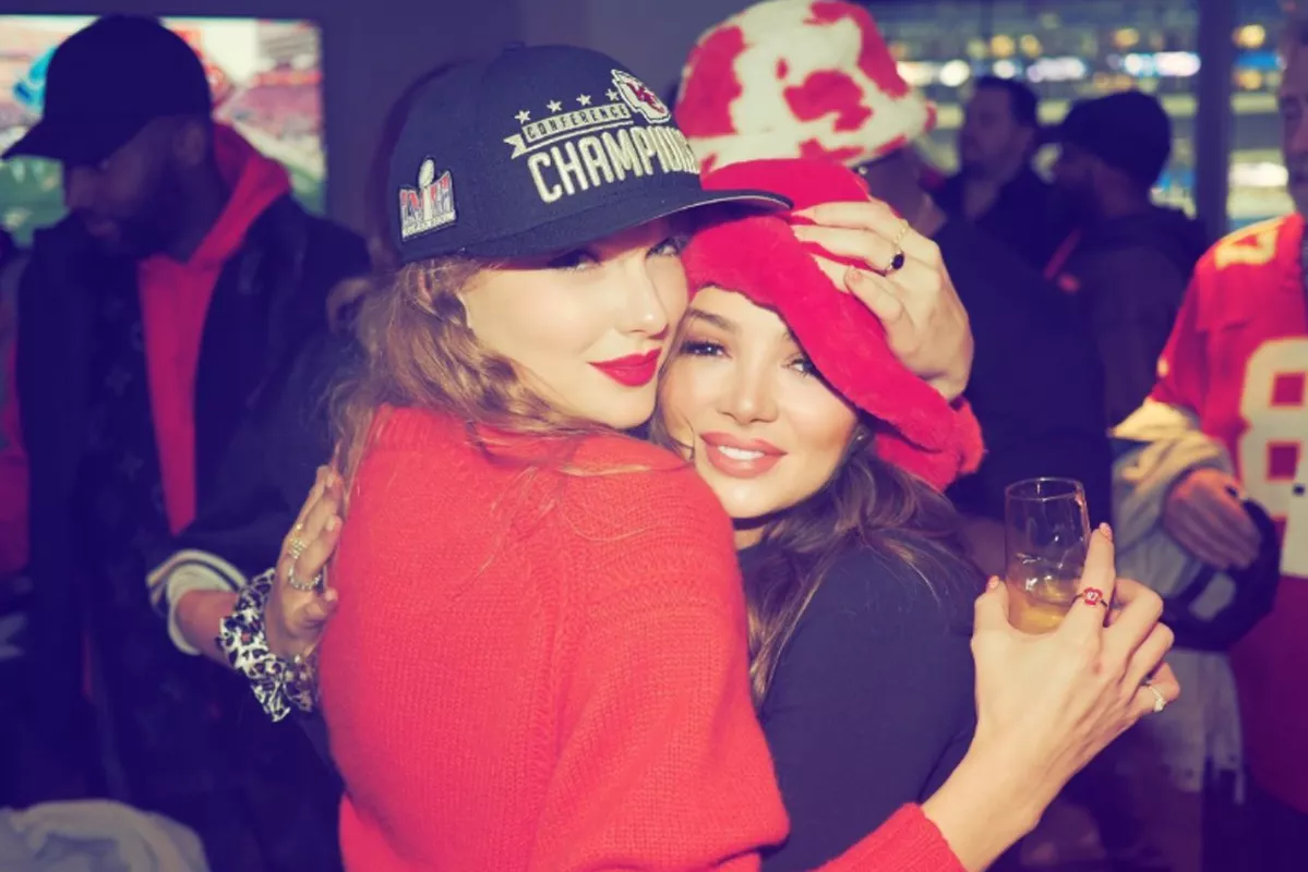 Keleigh Sperry Complements BFF Taylor Swift's Chiefs Red in All-Black Look + Furry Hat