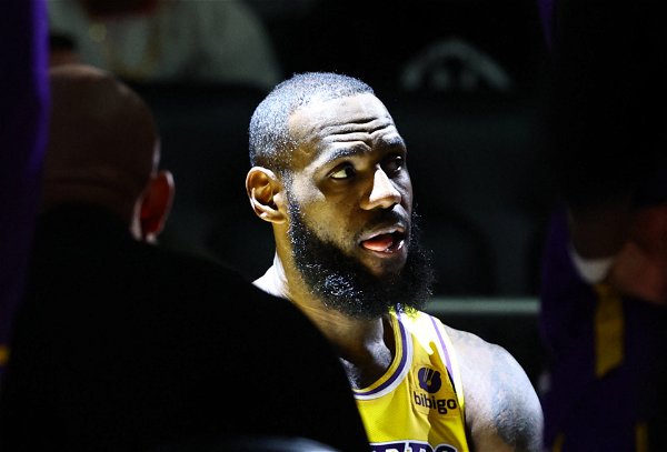 Stay Out of College Football Talks. You Know Nothing About It”: LeBron  James' Huge Proclamation Irks Fans as Lakers Continue to Struggle -  EssentiallySports