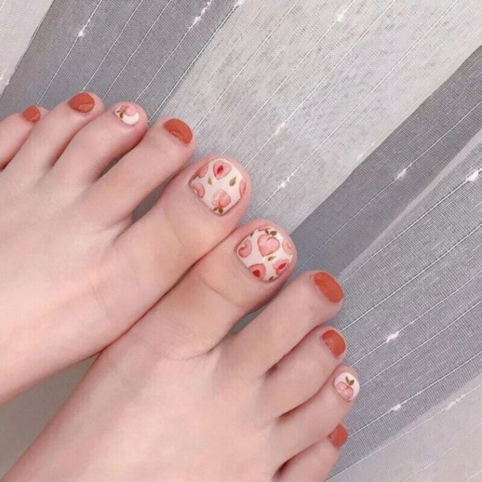 30 Spring Toe Nail Ideas That Bring Flowers To Your Life - 229