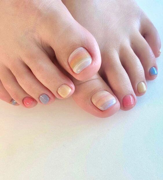30 Spring Toe Nail Ideas That Bring Flowers To Your Life - 237