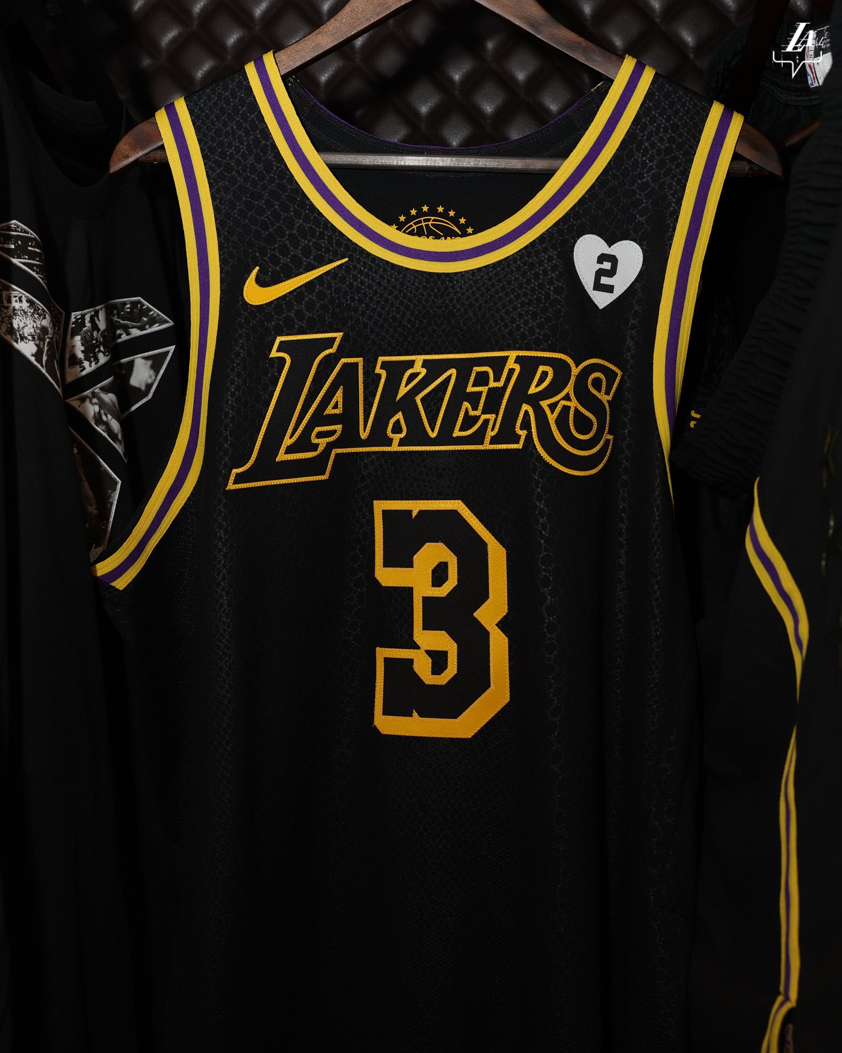 The Sporting News on X: "The Lakers are wearing special Black Mamba jerseys  tonight as the Kobe Bryant statue is unveiled. The jersey also features a  white heart patch with the number