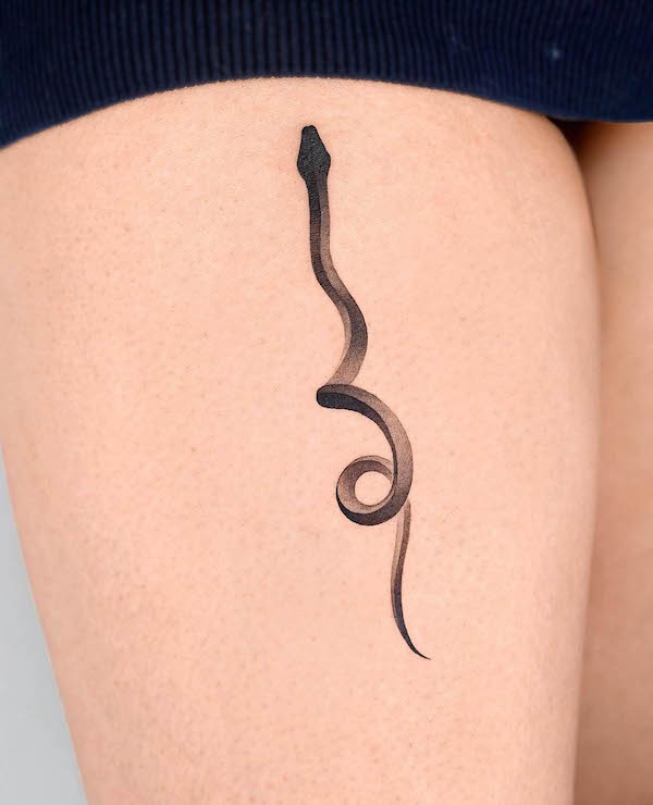 Small snake leg for women by @choiyun_tattoo
