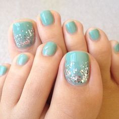 Mint Beach Pedicure | escapeauthority.com