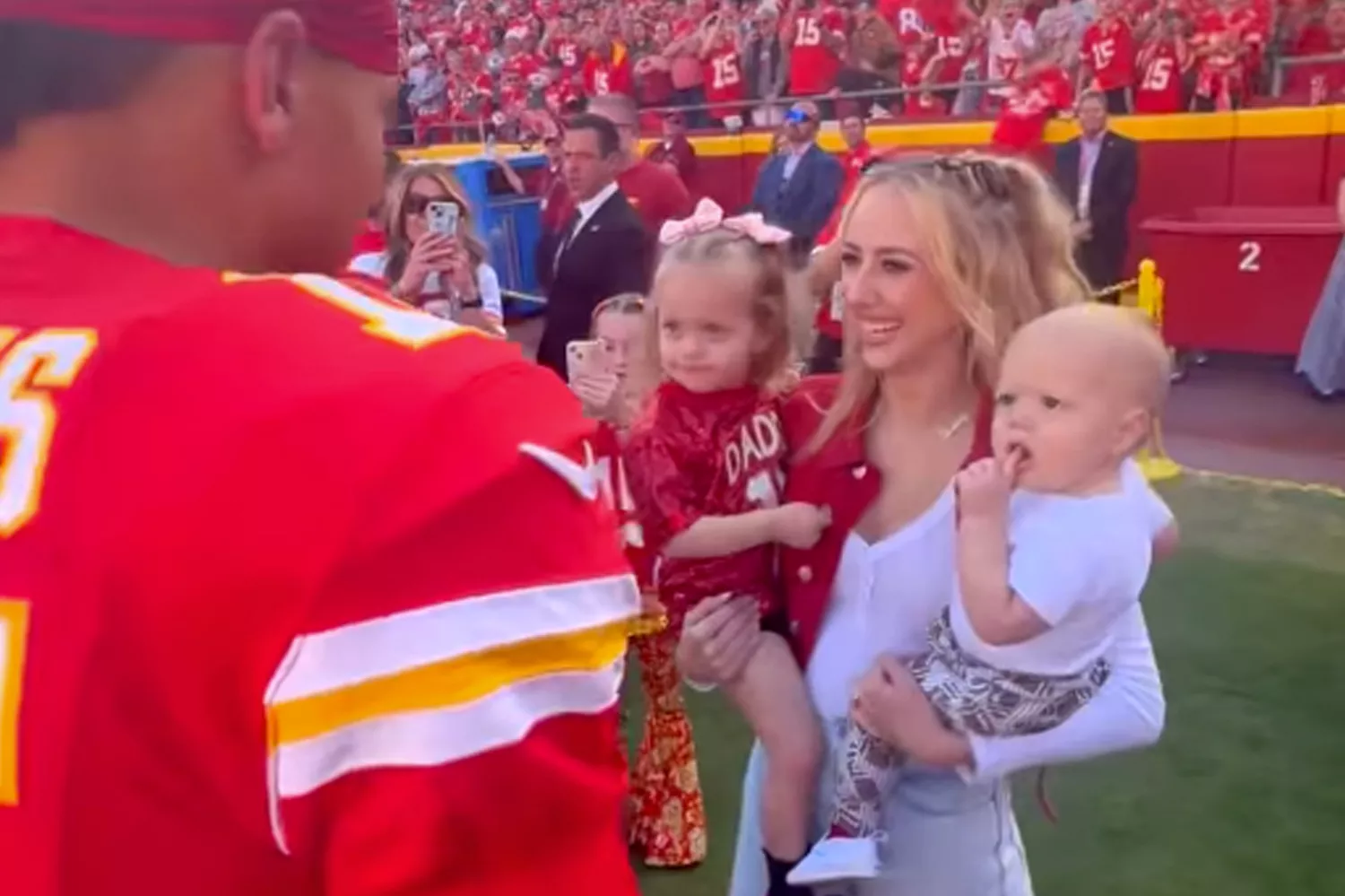 Patrick Mahomes Shares Kisses with Wife Brittany, Son Bronze and Daughter Sterling on Sidelines