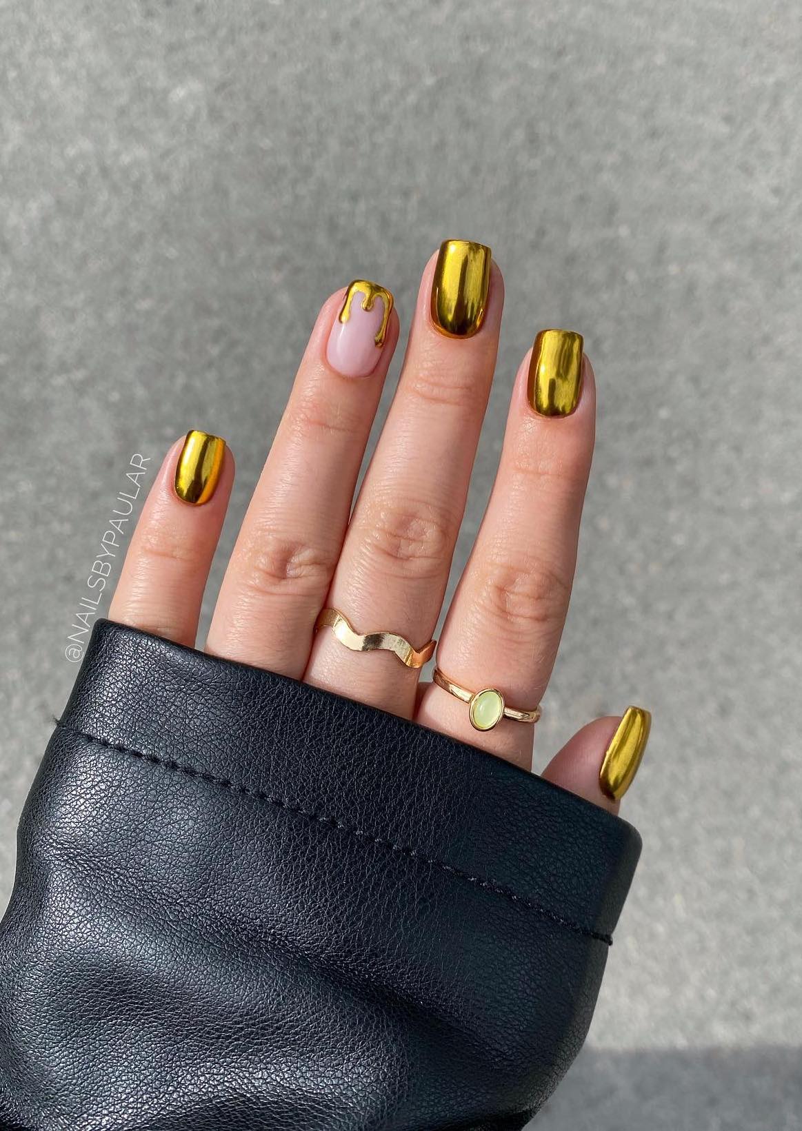 25 Gold Nails That Add Elegance To Your Look