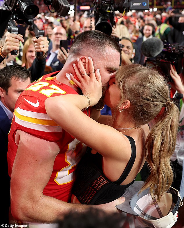 Kelce shares a kiss Swift after the Chiefs beat the San Francisco 49ers in the Super Bowl
