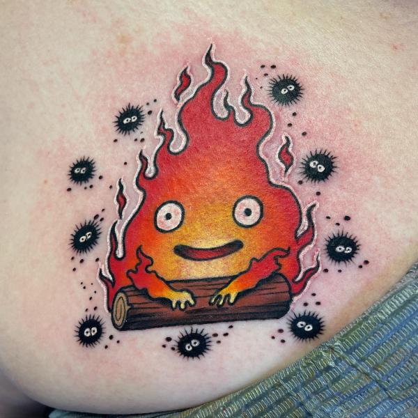 Calcifer surrounded by Susuwatari tattoo