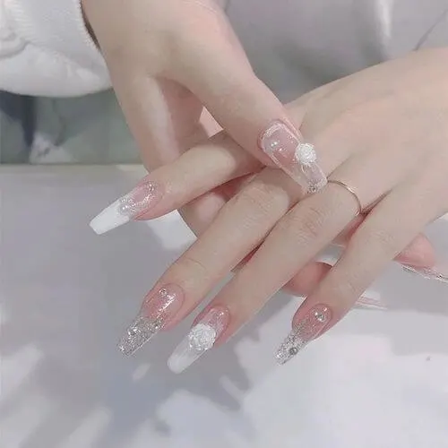 long Chinese nails