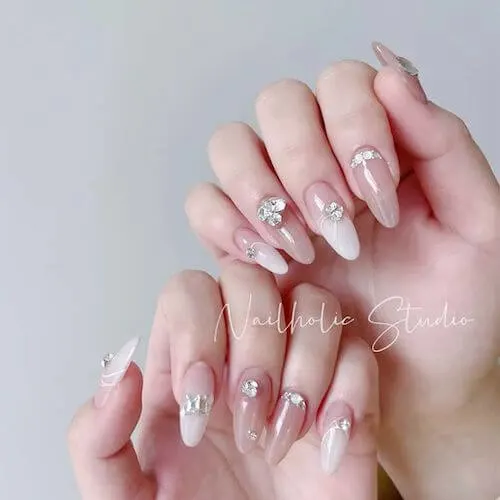 long Chinese nails