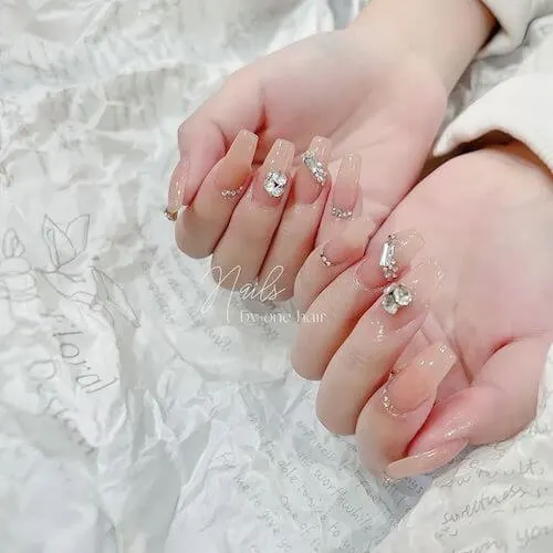 long Chinese nails