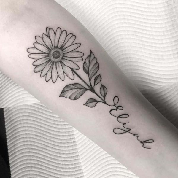 Daisy tattoo with name as stem