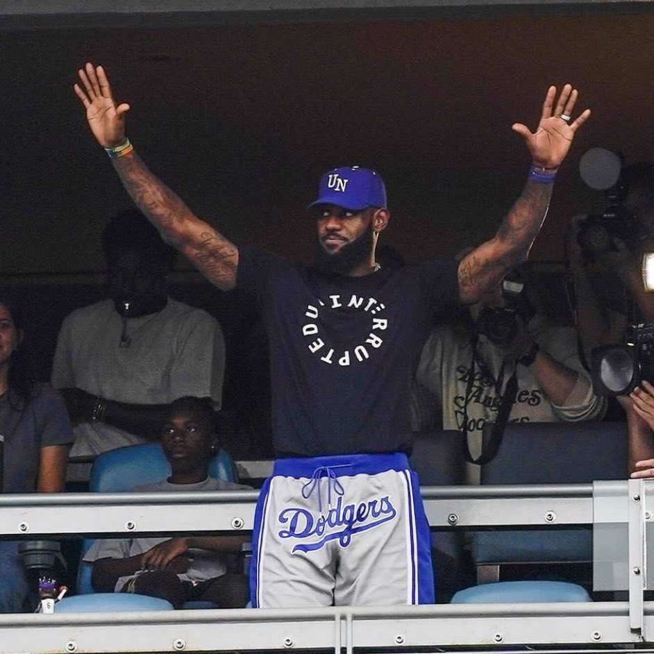 MLB Life on X: "LeBron James at the Dodgers game tonight   https://t.co/lvIlR6g4uh" / X
