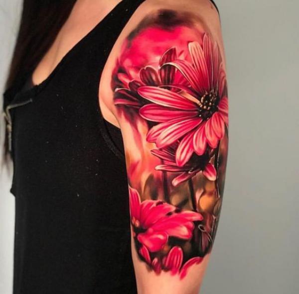 Realistic daisy tattoo red