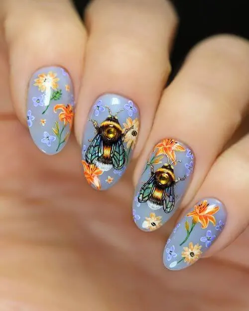 bee nail designs