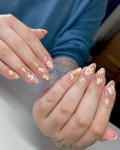 bee nail designs