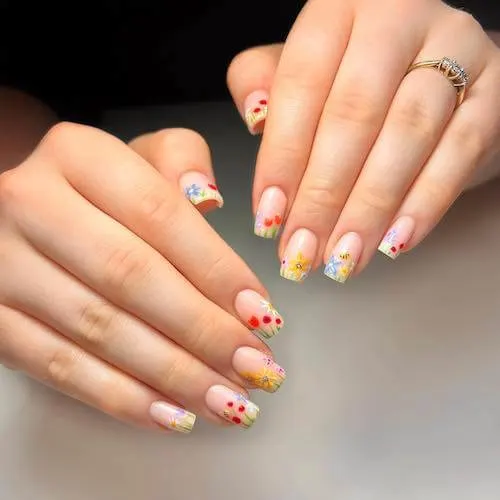 bee nail designs